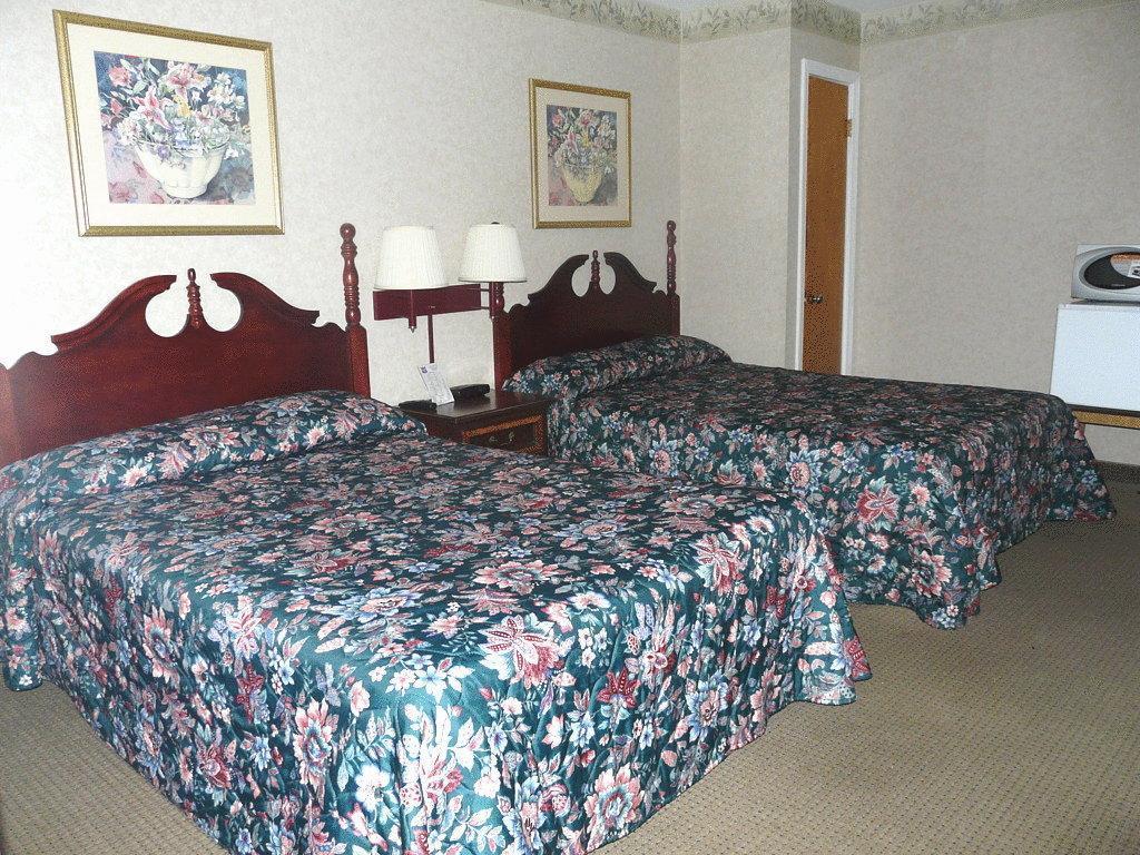 Knights Inn Lenox Luaran gambar