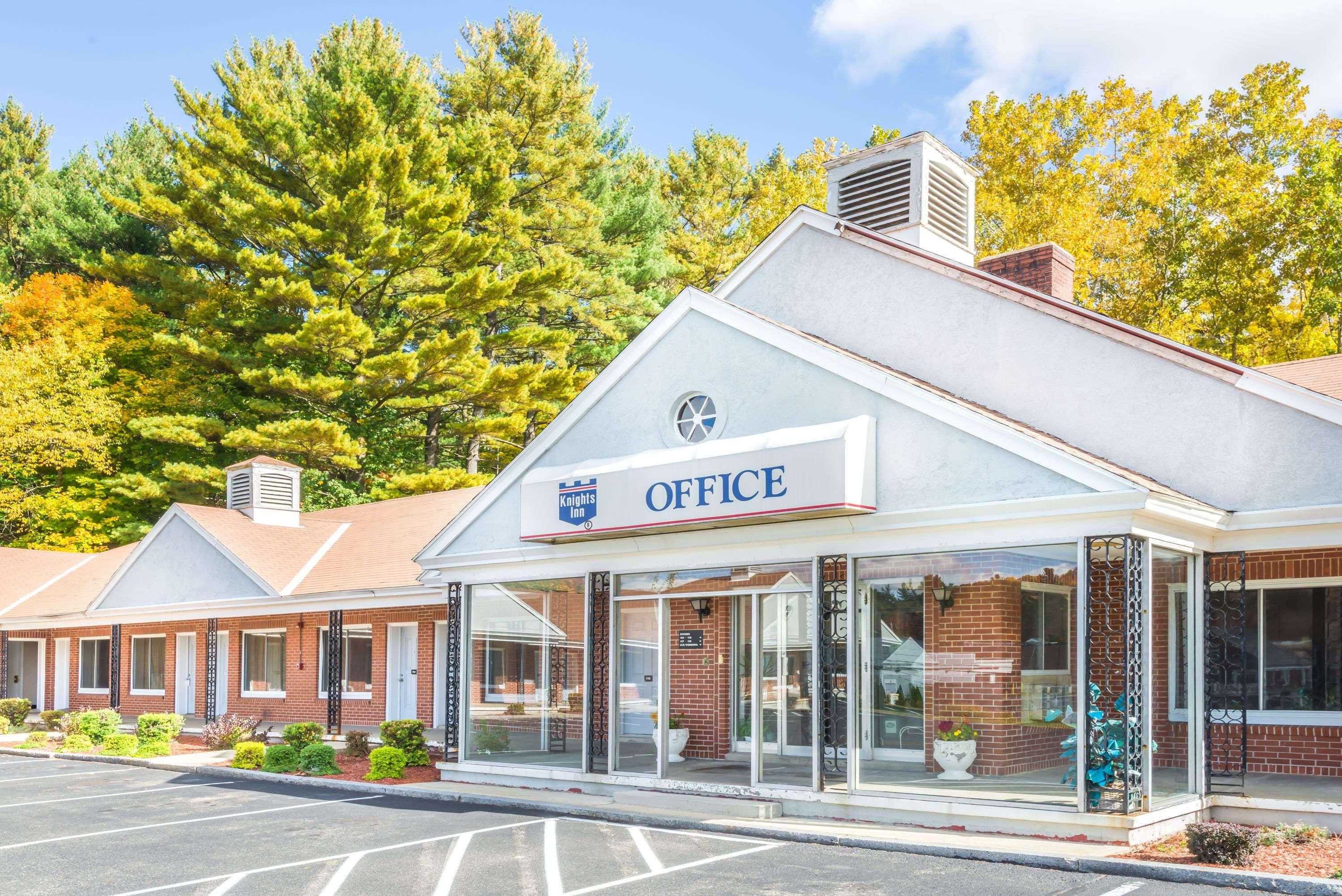 Knights Inn Lenox Luaran gambar